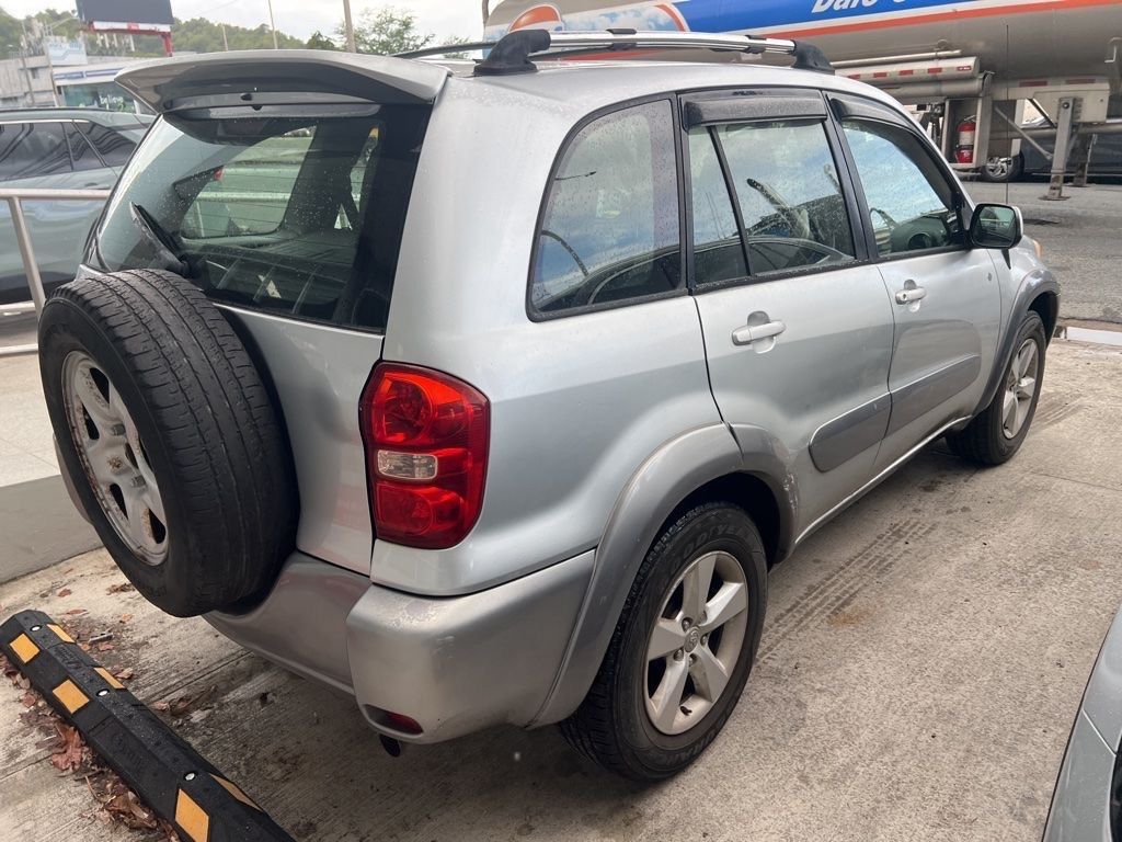 Thumbnail: 2005 Toyota RAV4 - 4