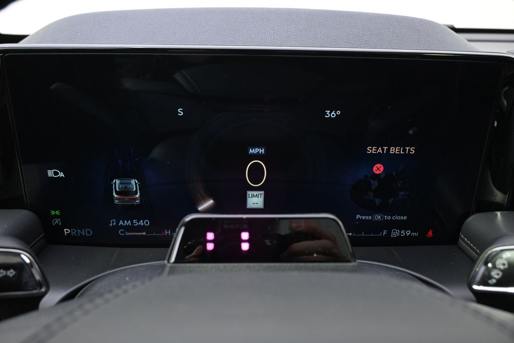 New 2026 White Lincoln Reserve image 26