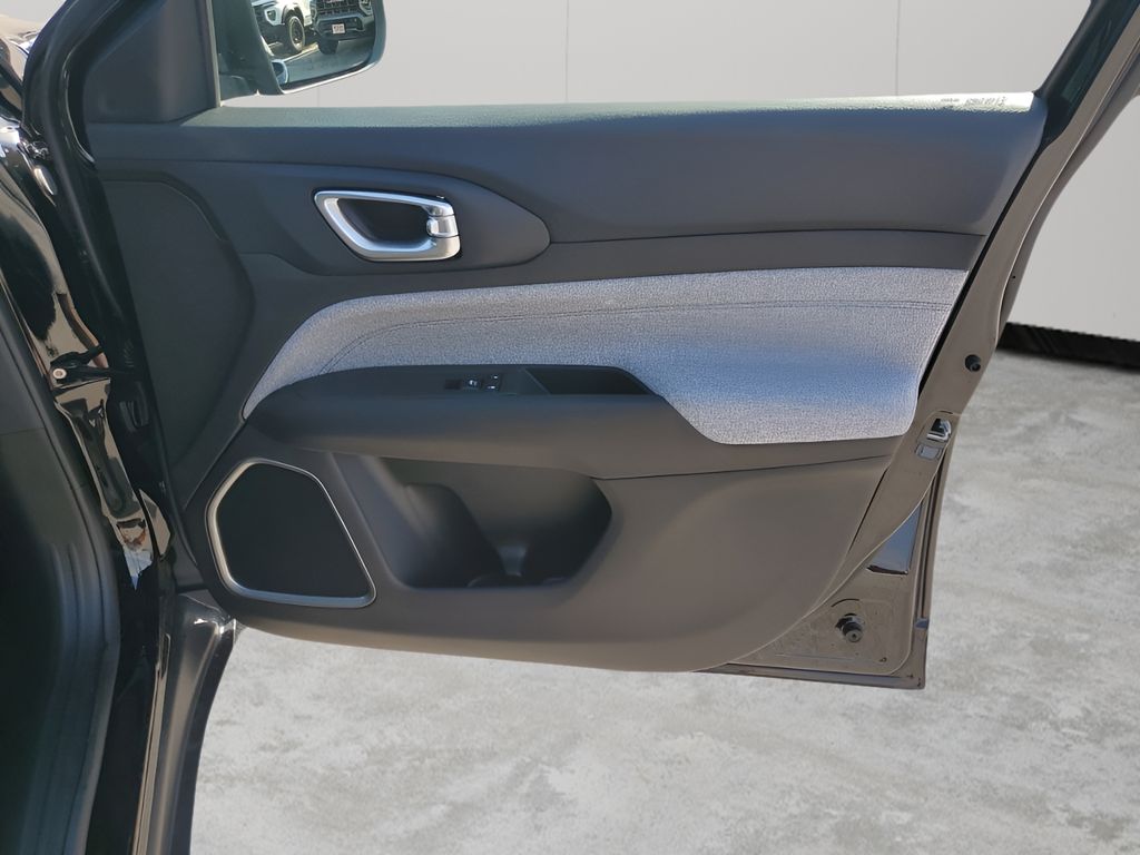 New 2026 Black Jeep Latitude image 13