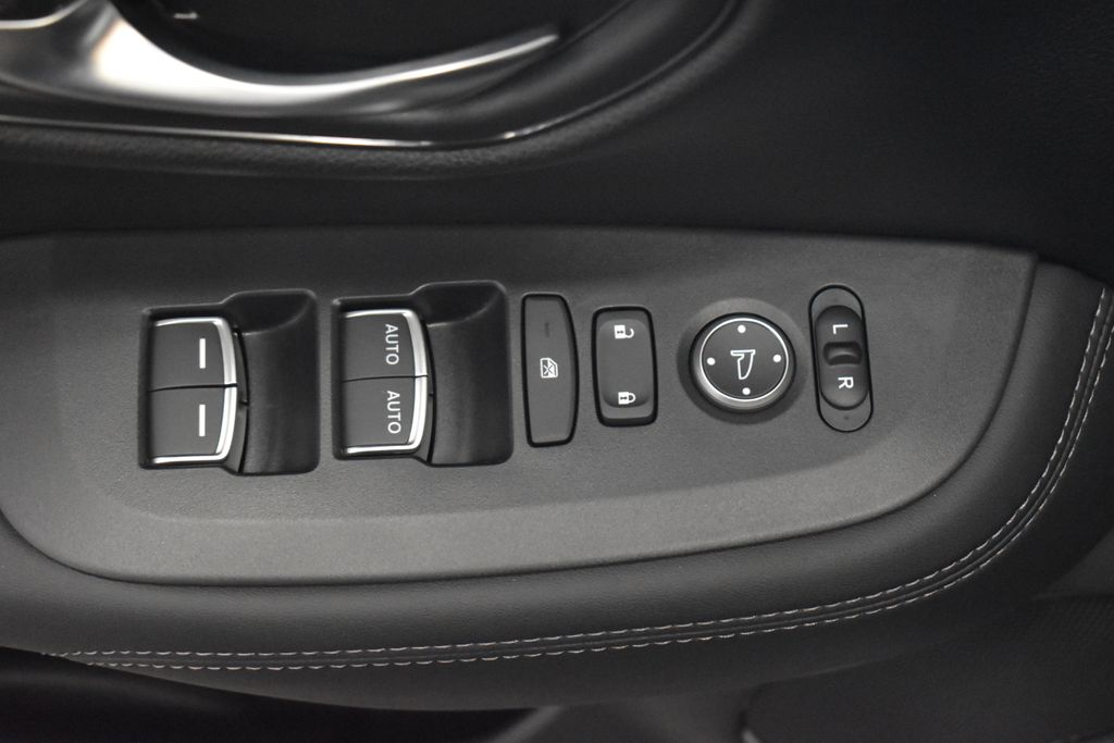 Thumbnail: 2026 Honda HR-V - 9