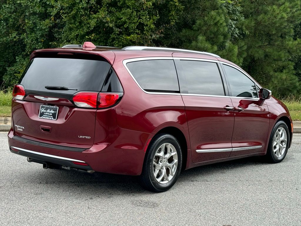 2018 Chrysler Pacifica Limited 14