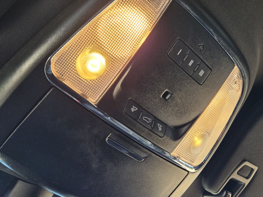 used 2021 Jeep Grand Cherokee car, priced at $18,481