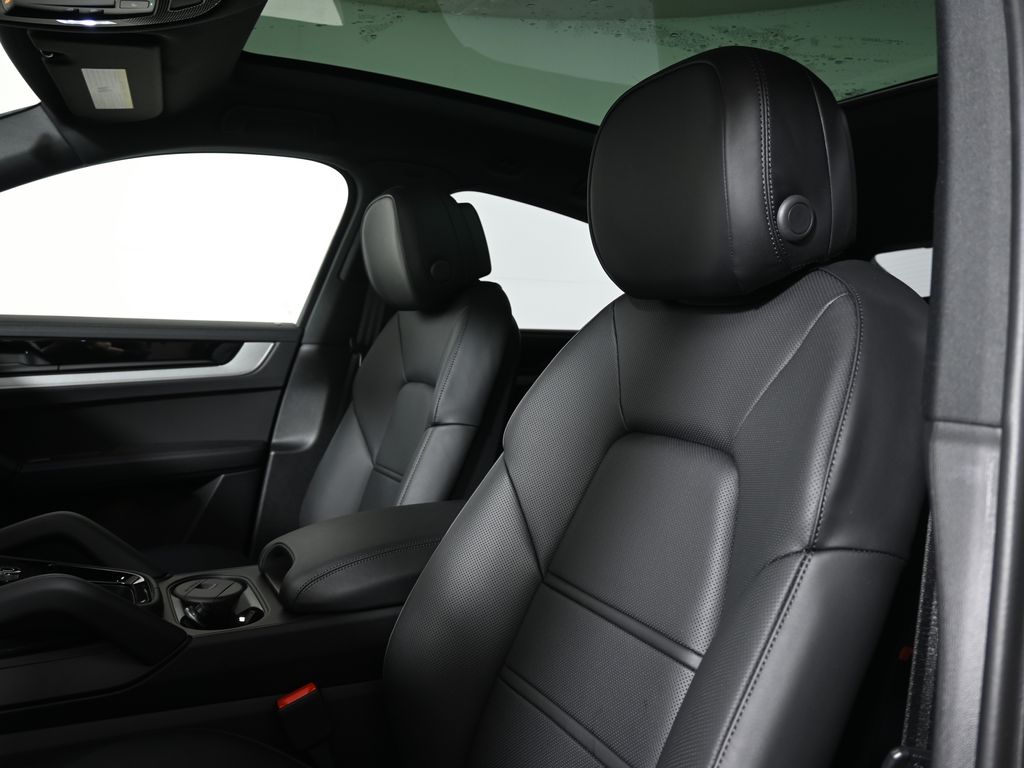 Thumbnail: 2026 Porsche  - 15