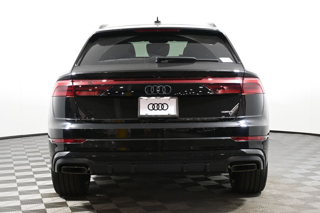 Thumbnail: 2026 Audi Q8 - 6