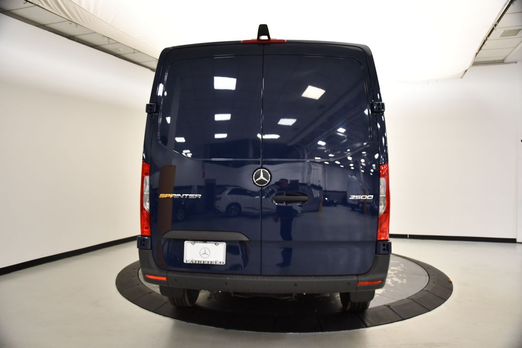 2025 Mercedes-Benz Sprinter 2500 7