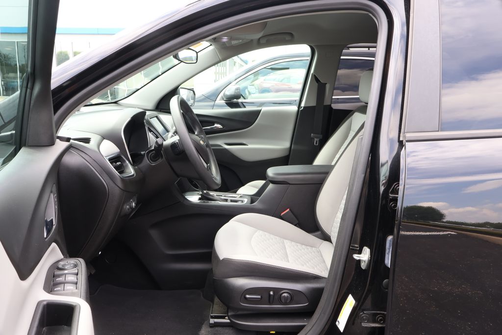 Thumbnail: 2020 Chevrolet Equinox - 12