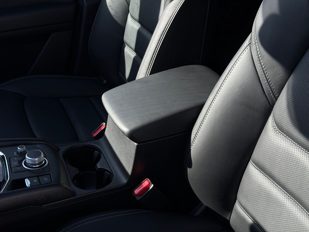 New 2025 White Mazda 2.5 S Preferred Package image 23