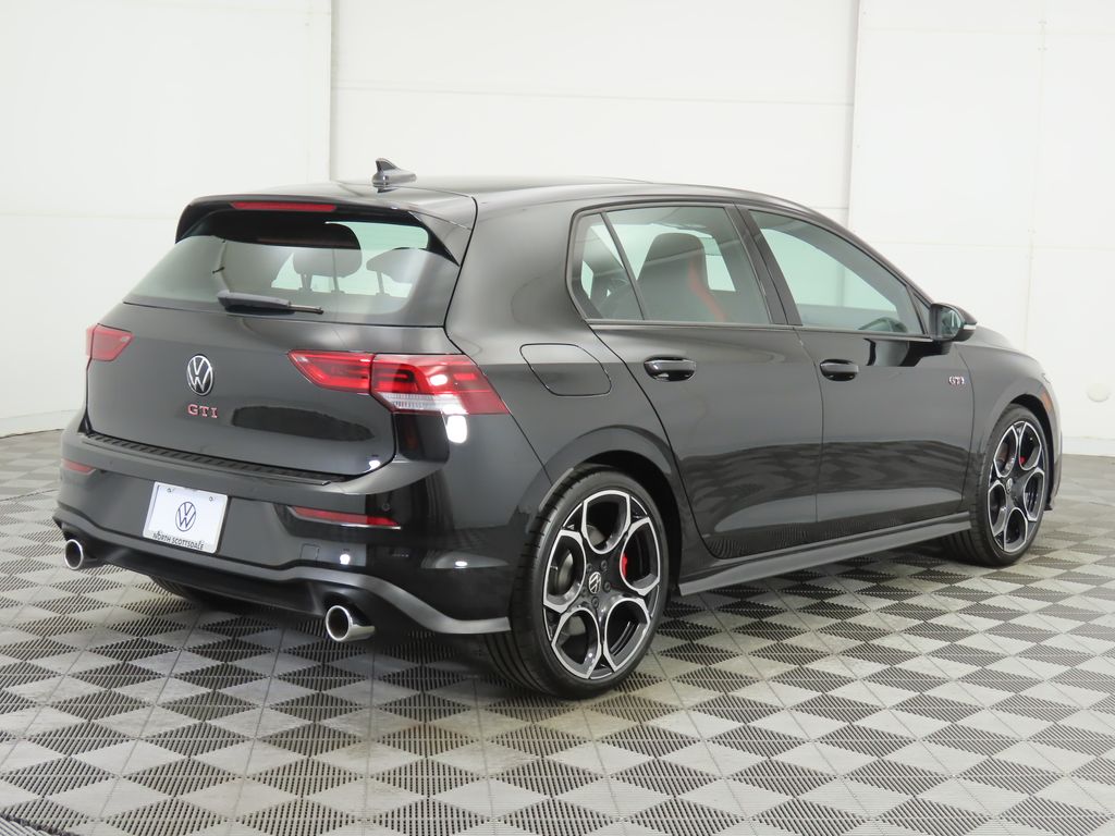 Thumbnail: 2025 Volkswagen Golf - 5