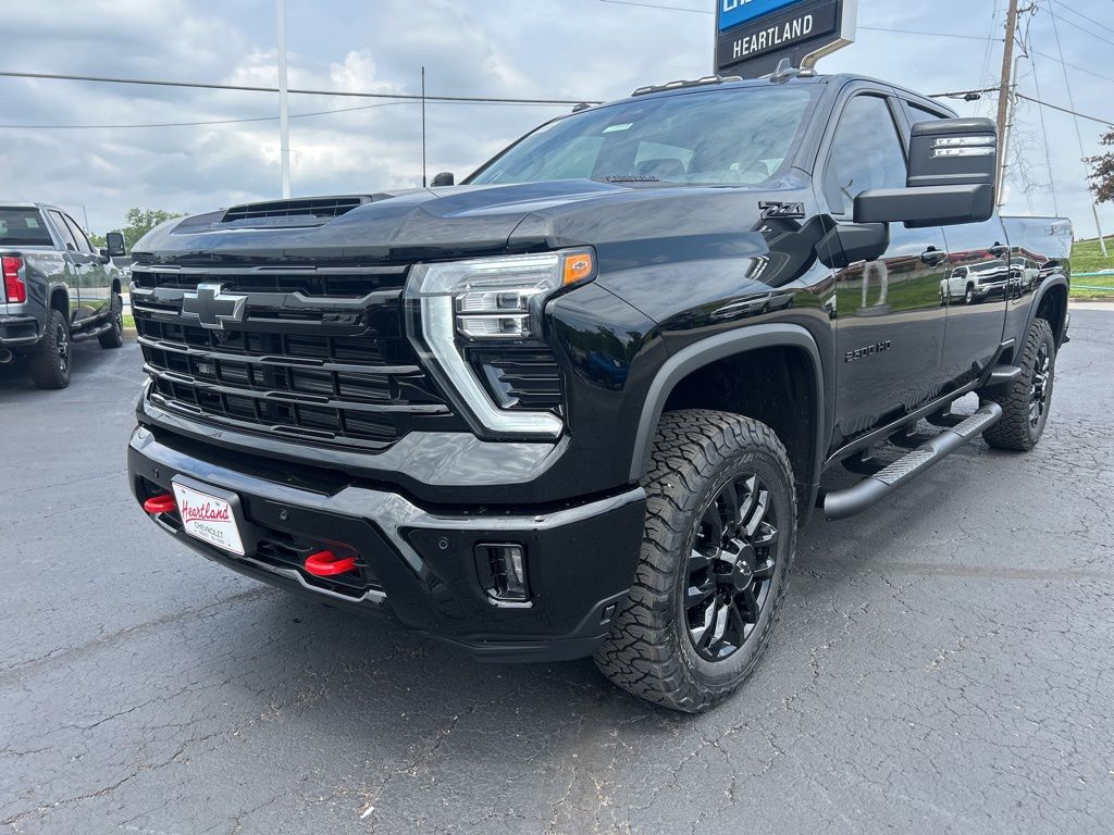 Black 2026 Chevrolet Silverado 2500HD LT Crew Cab 4WD Pickup Truck Four-Wheel Drive Automatic