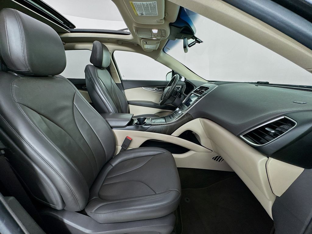 Used Car 2020 Lincoln Nautilus  Reserve For Sale Under $25,000 In Austin, Texas