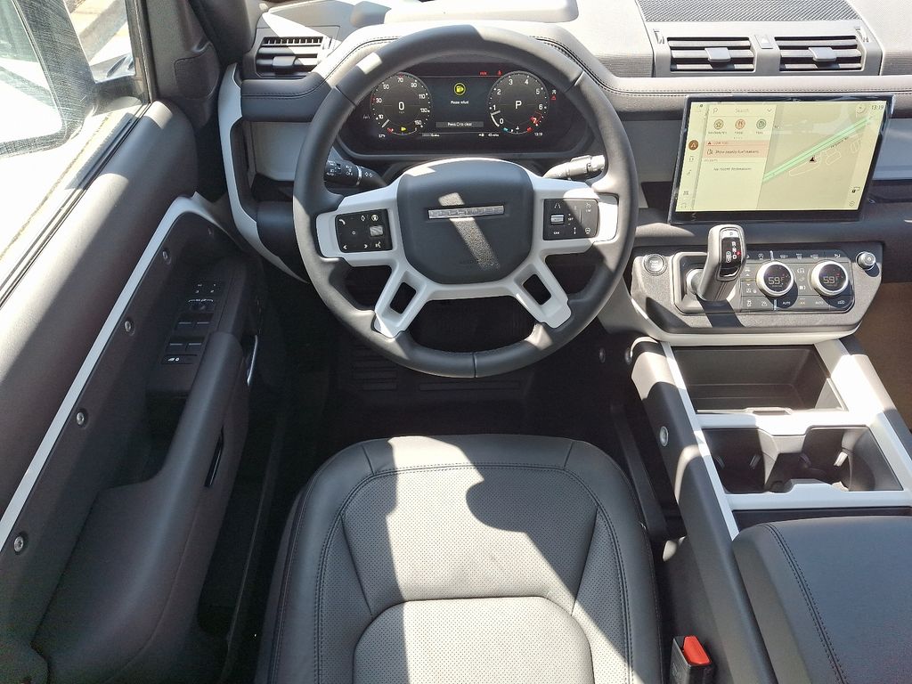 2025 Land Rover Defender 110 10
