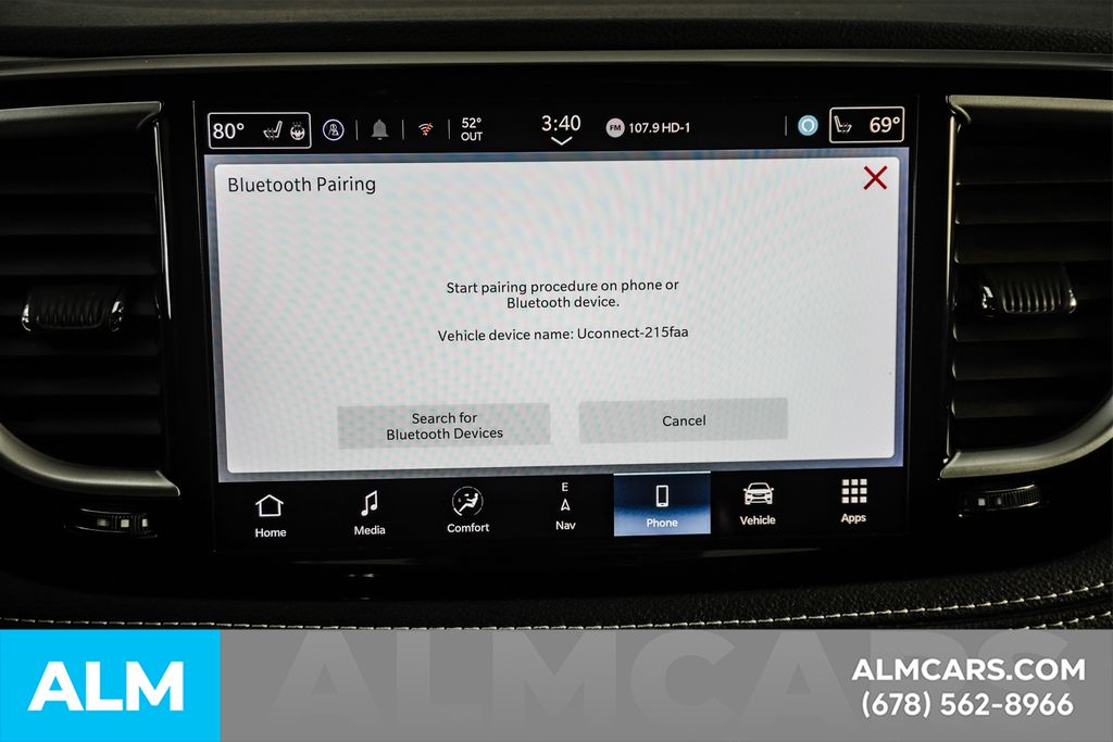 Used 2024 Black Chrysler Select image 36