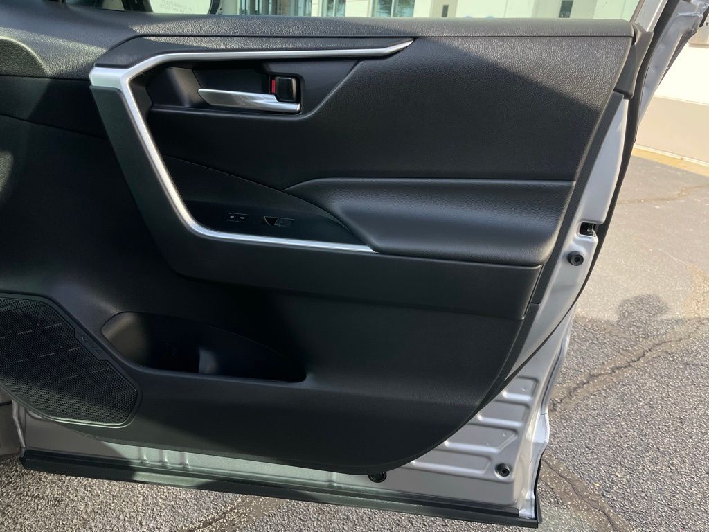 Thumbnail: 2024 Toyota RAV4 - 29