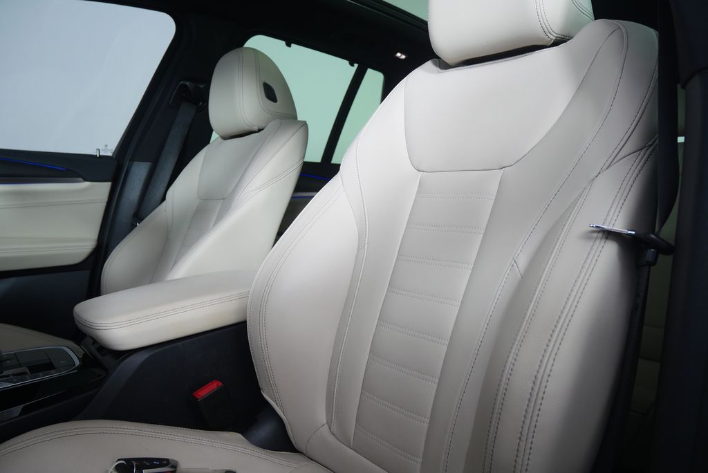 Thumbnail: 2023 BMW X3 - 10