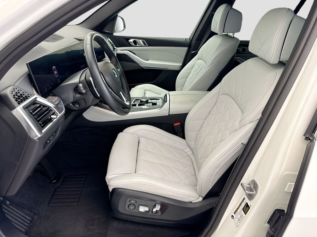Thumbnail: 2026 BMW X5 - 18