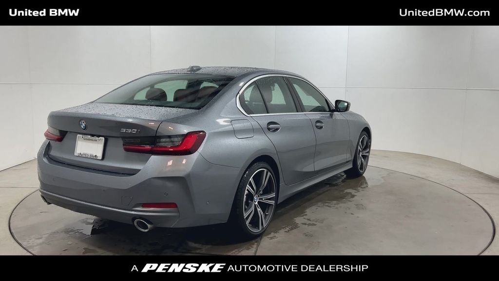 2024 BMW 3 Series 330i 8