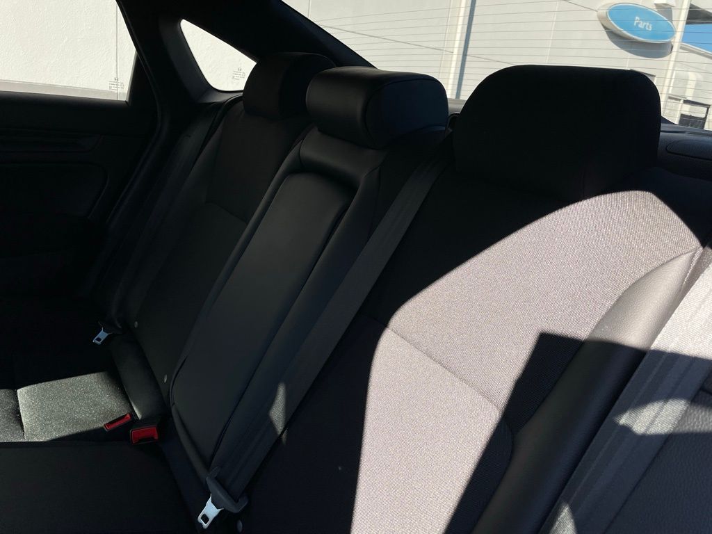 Thumbnail: 2025 Honda Civic - 32