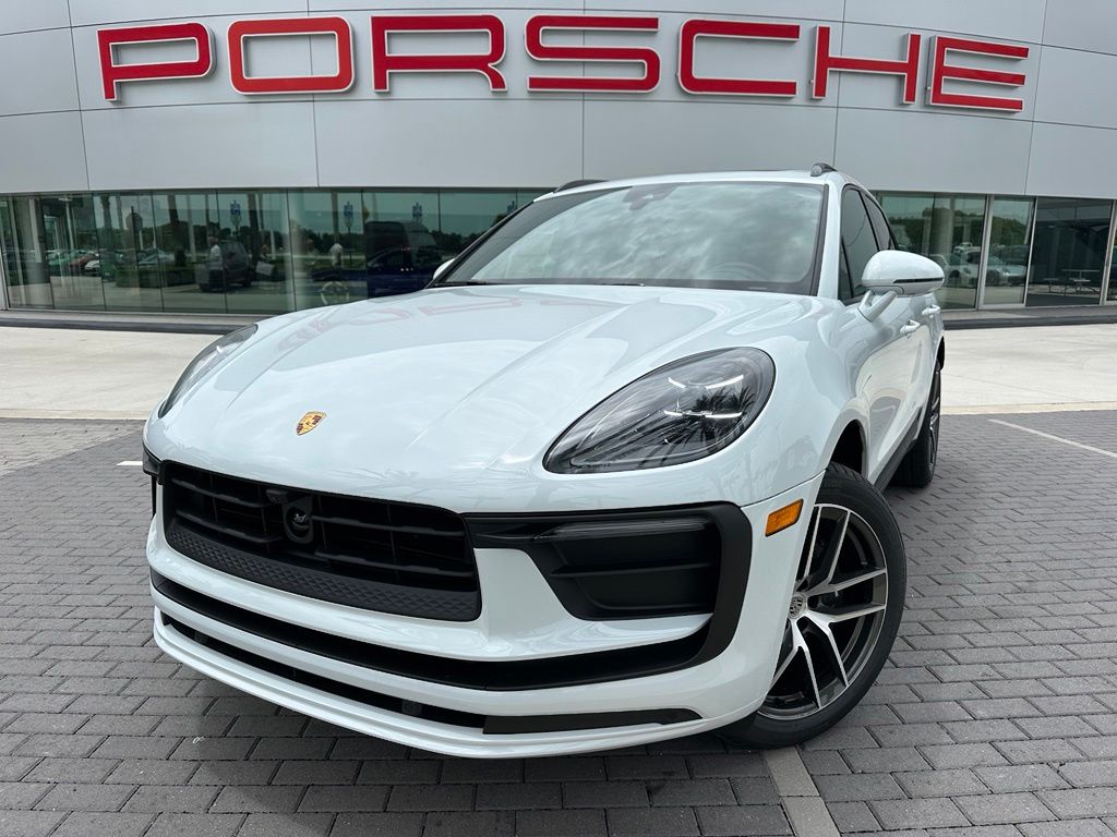 Thumbnail: 2026 Porsche Macan - 1