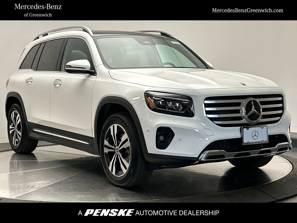 2025 Mercedes-Benz GLB 250 -
                Greenwich, CT