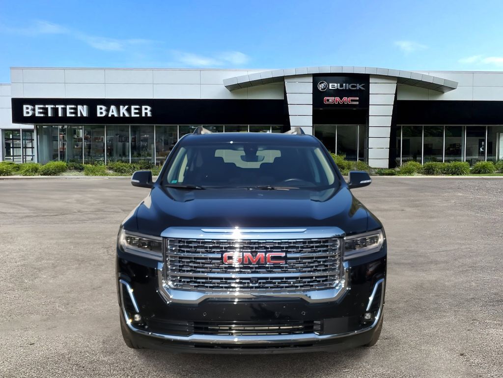 2022 GMC Acadia Denali 2