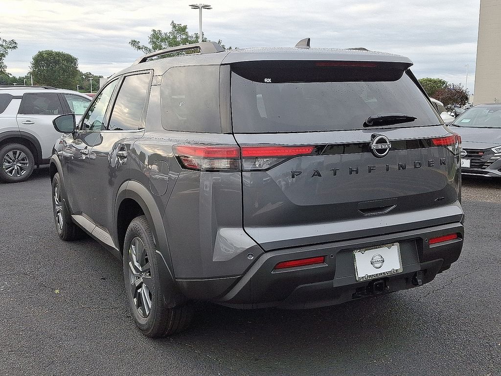 Thumbnail: 2025 Nissan Pathfinder - 4