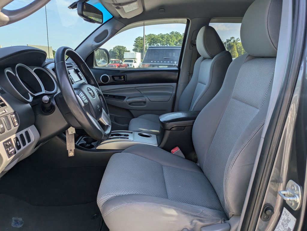 Used 2013 Toyota Tacoma Truck