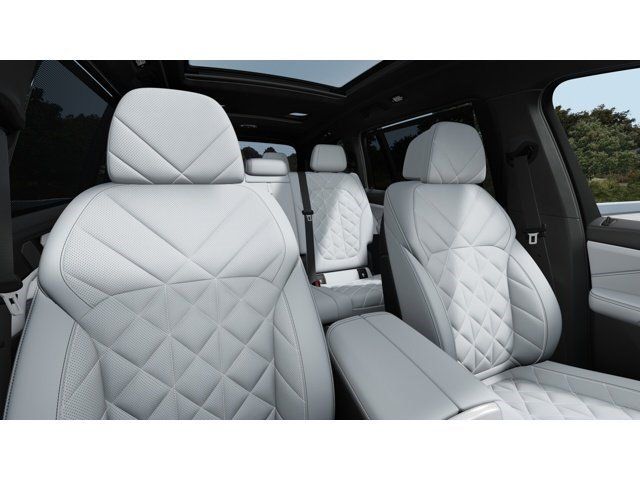 New 2027 Gray BMW xDrive40i image 11