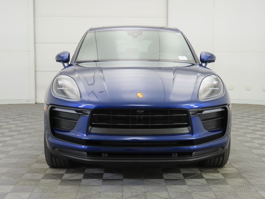 Thumbnail: 2022 Porsche Macan - 2