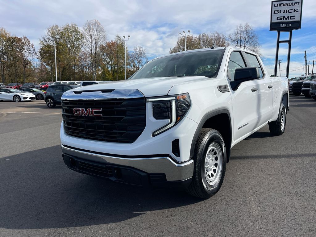 2024 GMC Sierra 1500 Pro's photo
