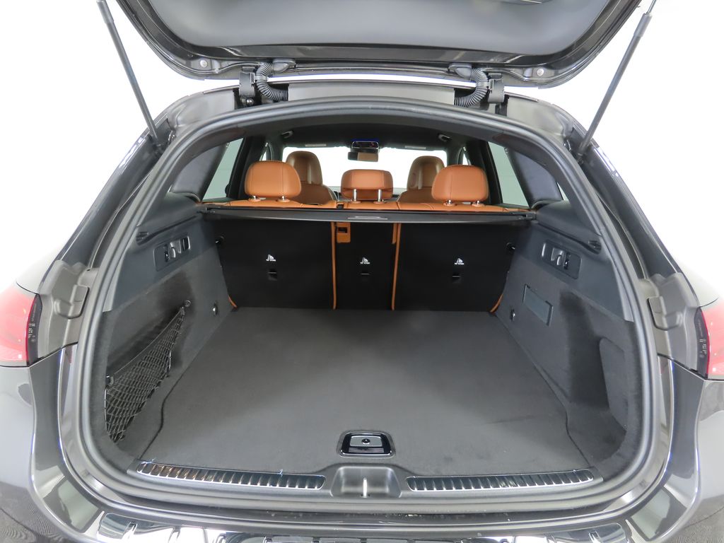 Thumbnail: 2025 Mercedes-Benz GLC - 29