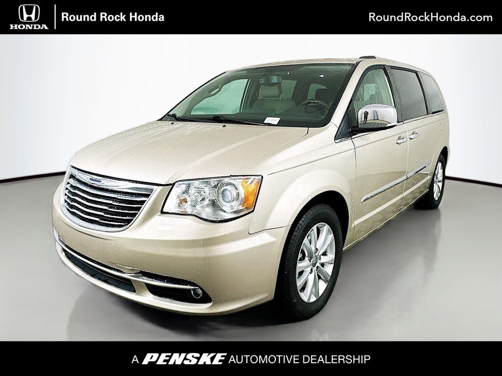 2015 Chrysler Town & Country  -
                Round Rock, TX