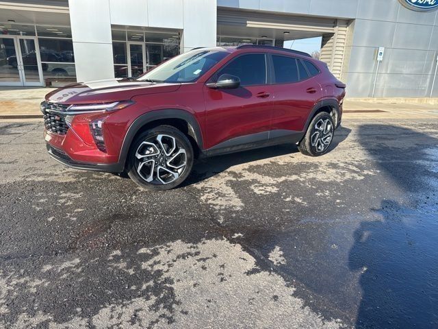 2025 Chevrolet Trax RS with 2RS FWD