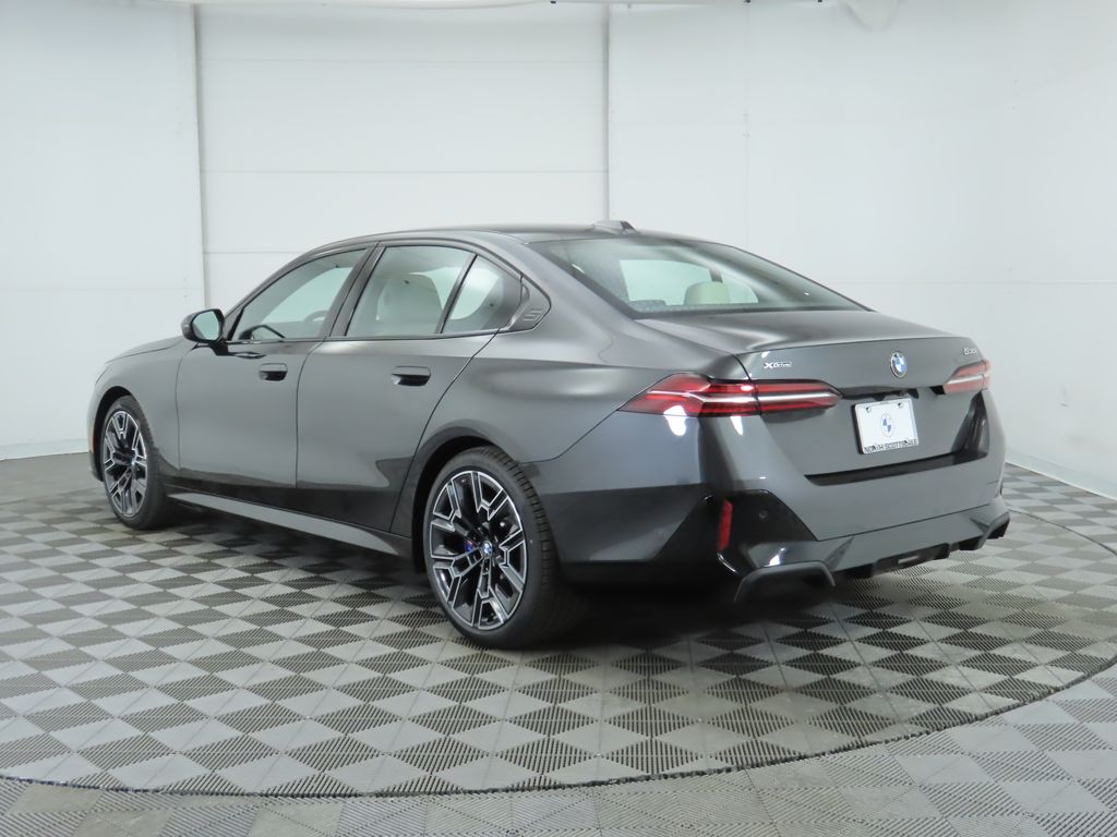 Thumbnail: 2024 BMW 5 Series - 7