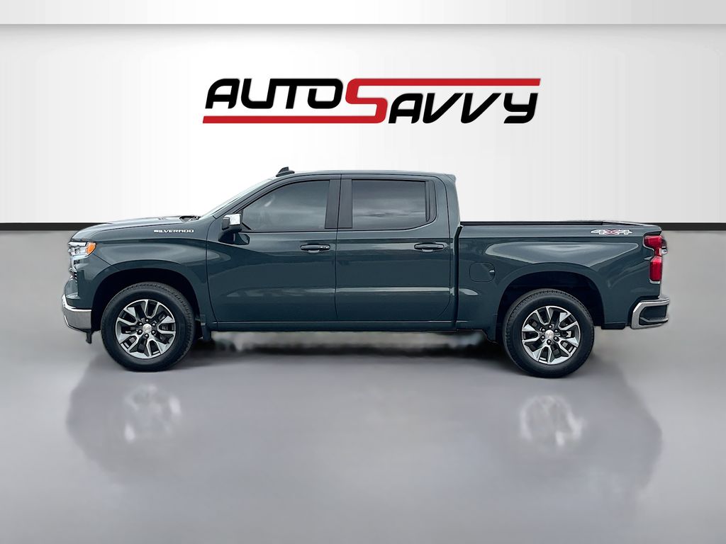 Used 2026 Gray Chevrolet LT image 4