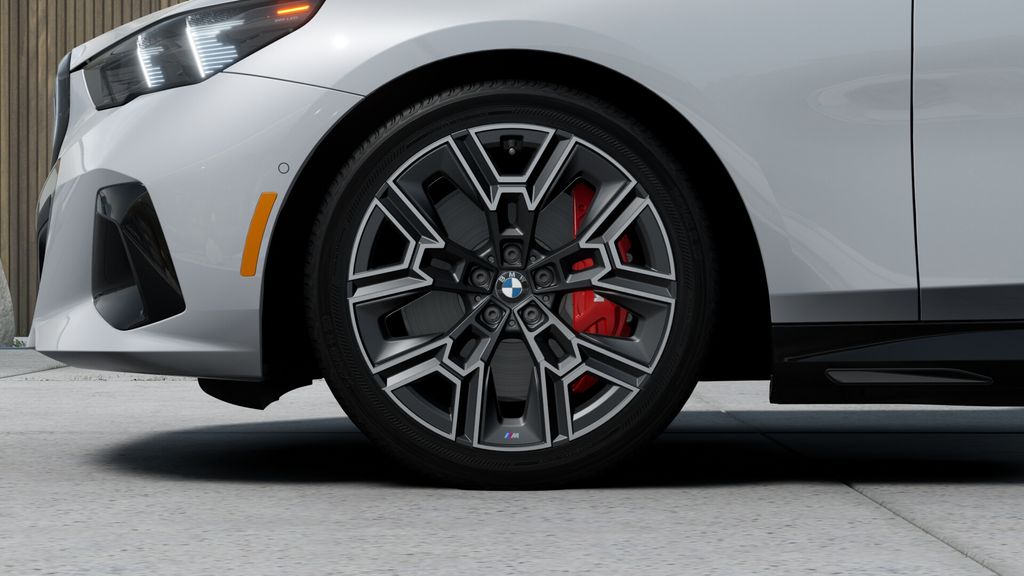 Thumbnail: 2027 BMW i5 - 30