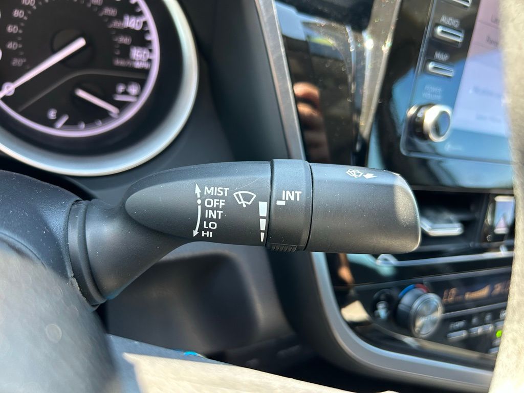 Thumbnail: 2023 Toyota Camry - 21