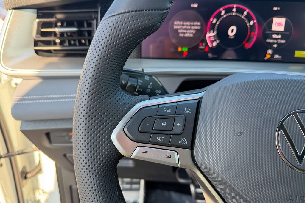 New 2026 White Volkswagen 2.0T SE R-Line Black image 18