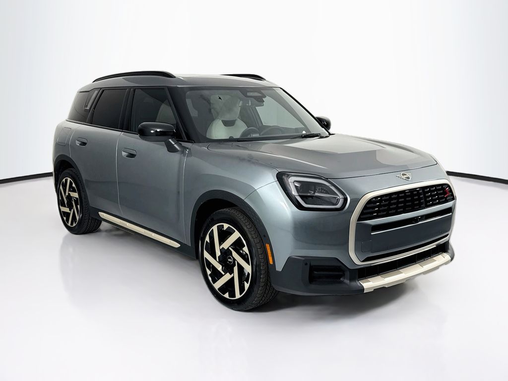 Thumbnail: 2027 MINI Cooper Countryman - 3