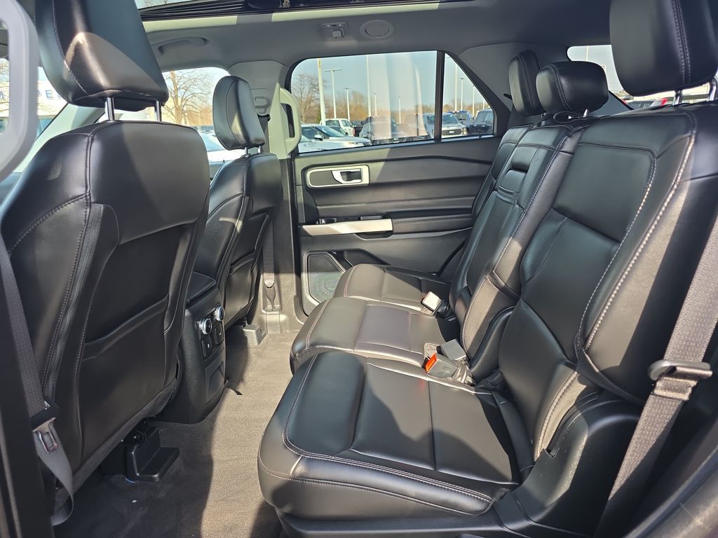 Certified Used 2023 Black Ford XLT image 38