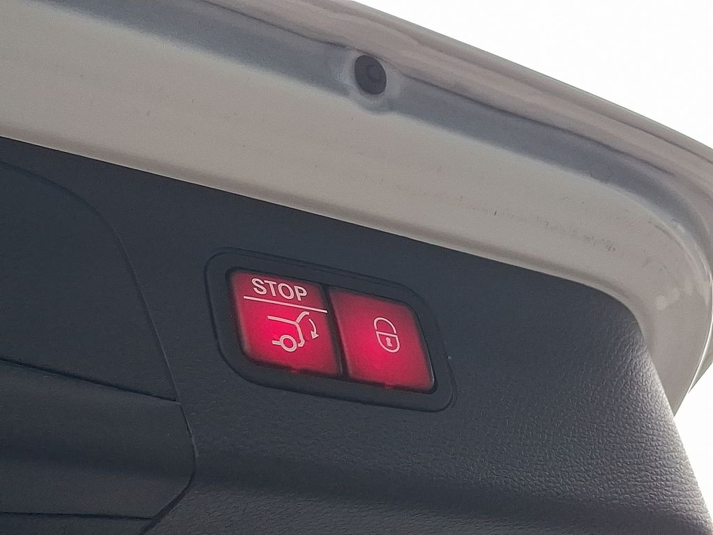 Thumbnail: 2017 Mercedes-Benz GLC - 29