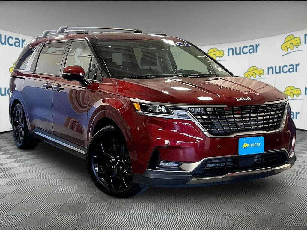 2023 Kia Carnival — photo 1