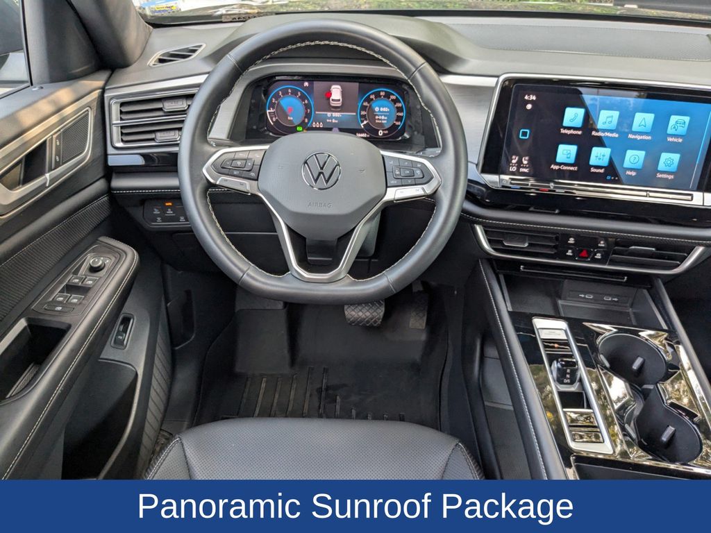 2024 Volkswagen Atlas Cross Sport 2.0T SE w/Technology