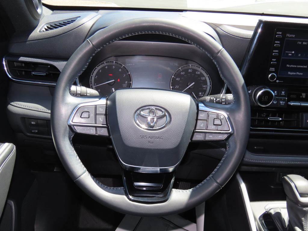 2021 Toyota Highlander XSE 10