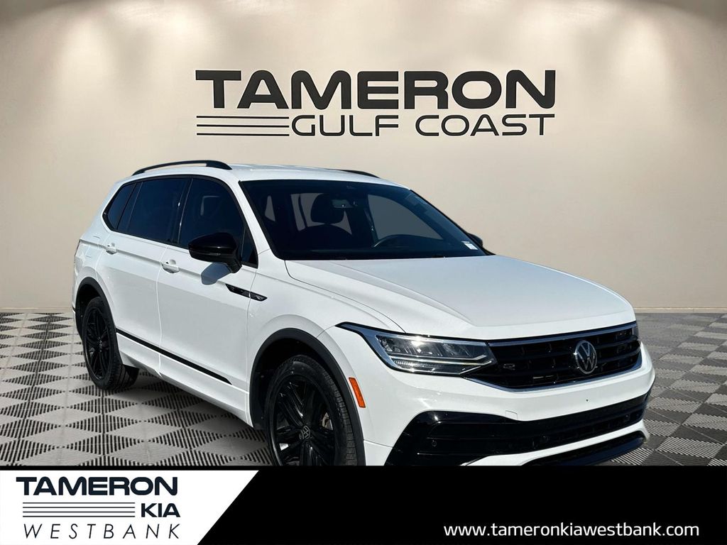 Pure White 2022 Volkswagen Tiguan SE R-Line Black FWD SUV / Crossover Front-Wheel Drive 8-Speed Automatic