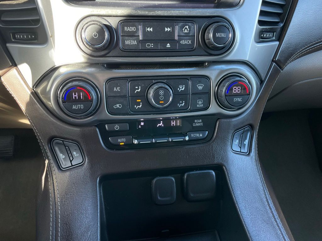 Thumbnail: 2018 Chevrolet Tahoe - 19