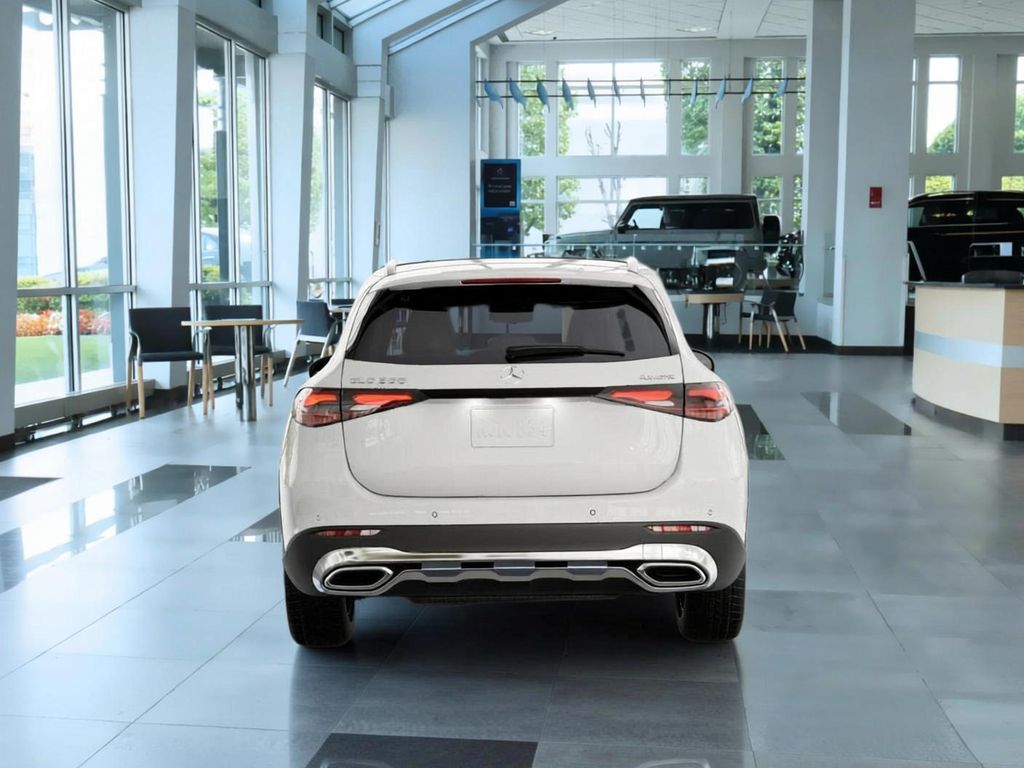 Thumbnail: 2027 Mercedes-Benz GLC - 24