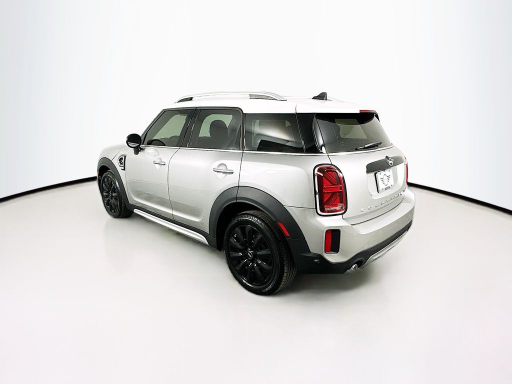 2024 MINI Cooper Countryman Iconic 7