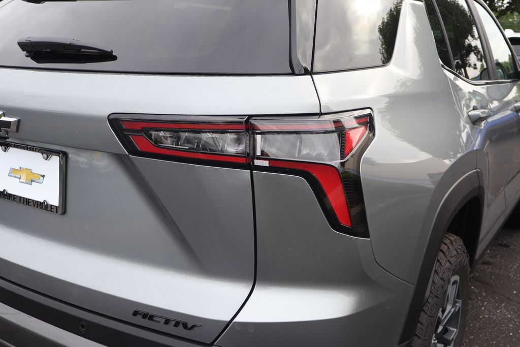 Thumbnail: 2026 Chevrolet Equinox - 9