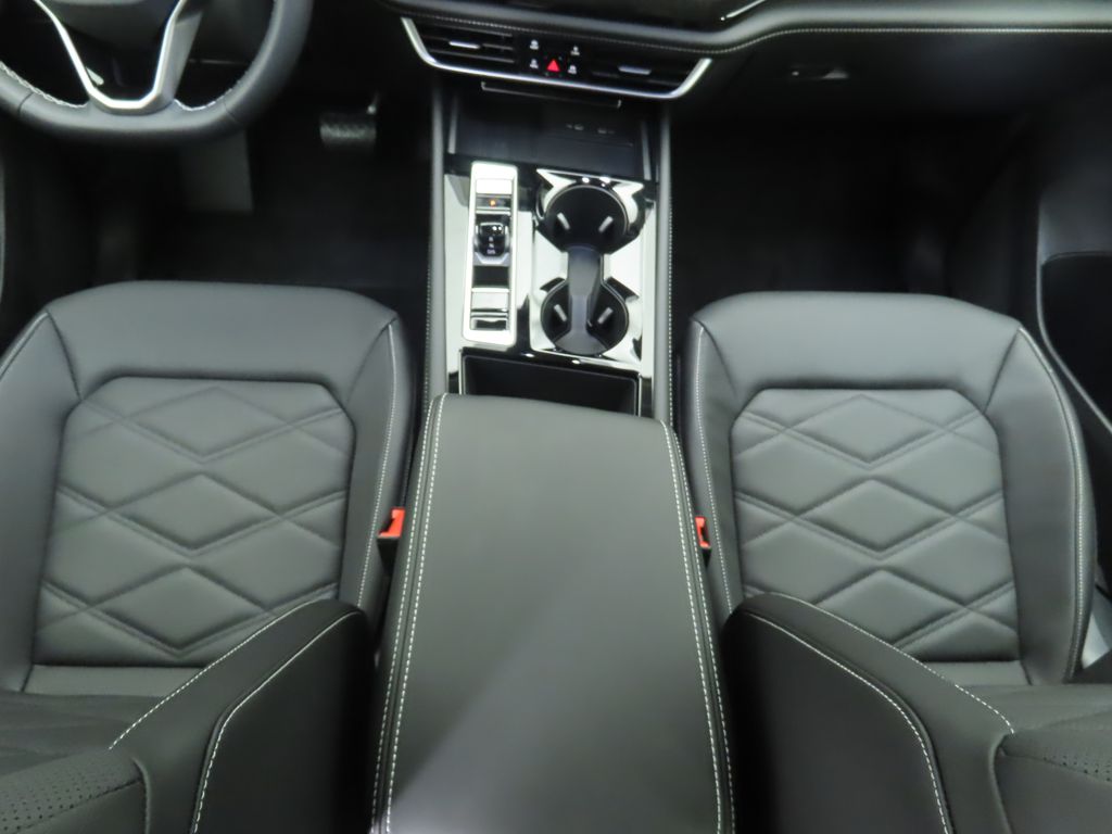 Thumbnail: 2026 Volkswagen Atlas - 16