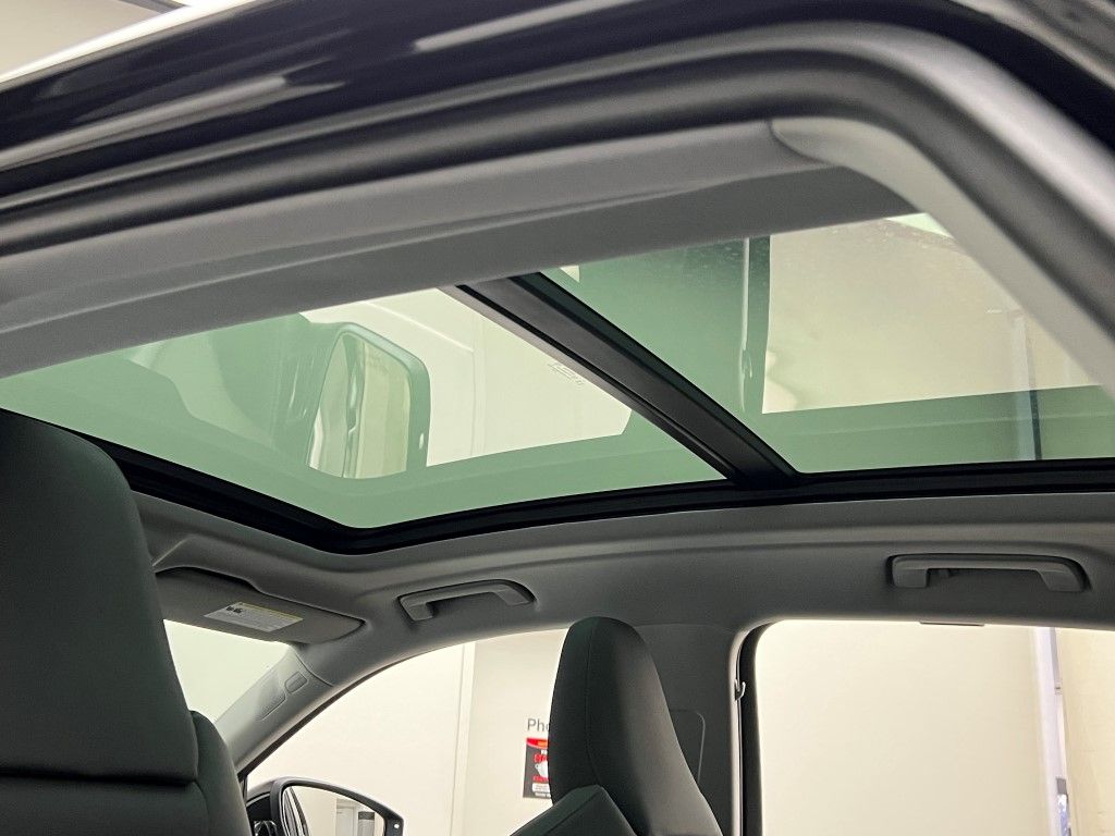 Thumbnail: 2025 Audi Q5 - 8